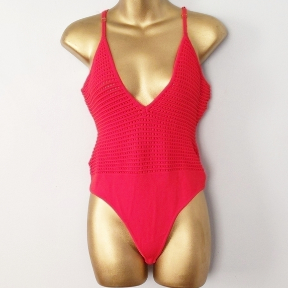 Crochet knit bodysuit FREE ZARA - Picture 1 of 5